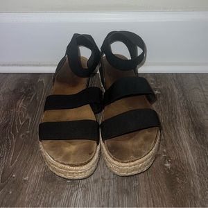 Steve Madden - Jaklin Wedge Sandals
